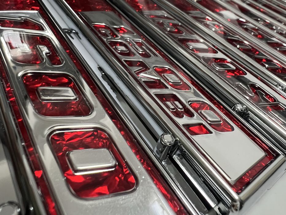 Задня червона емблема шильдик ВАЗ 2101 2102 2103 2106 Жигули СССР 1977