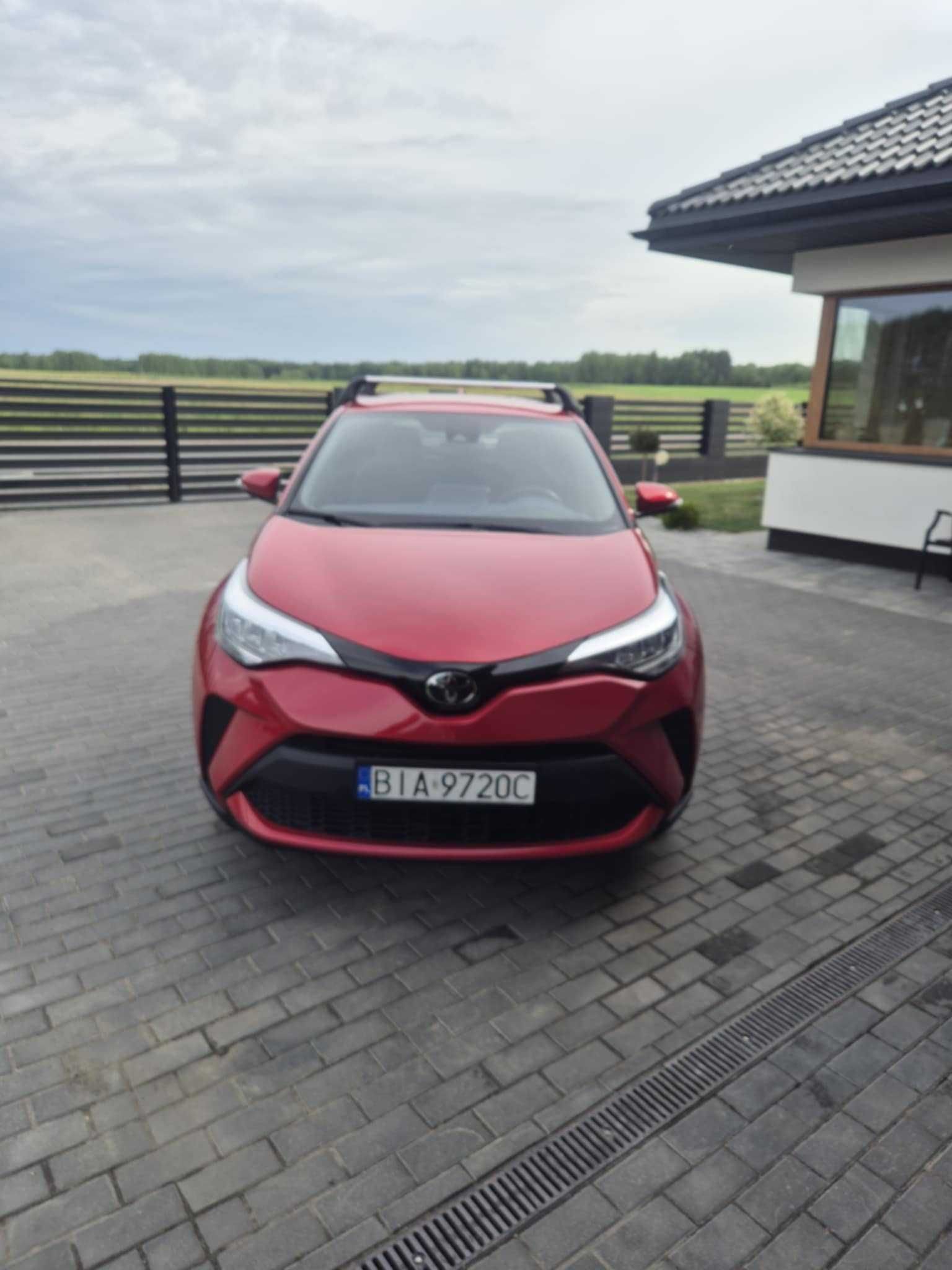 Toyota CH-R 2.0 jak nowa
