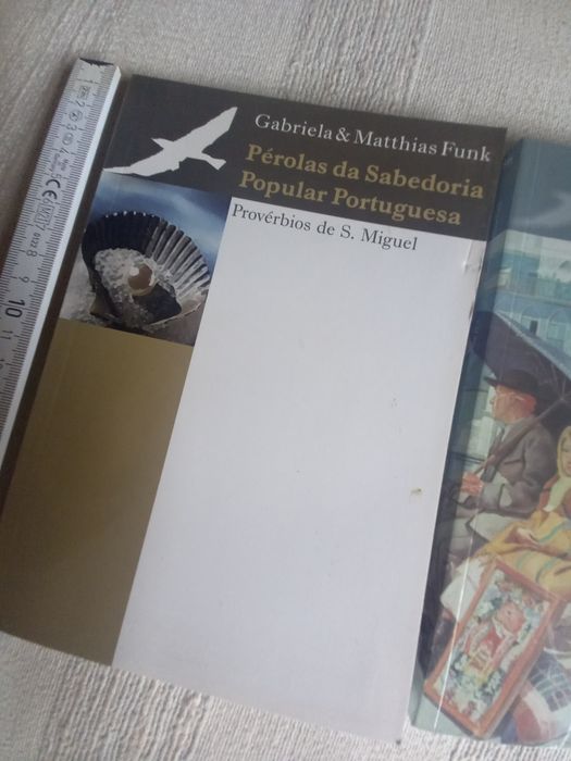 Dois livros sobre provérbios populares dos Açores