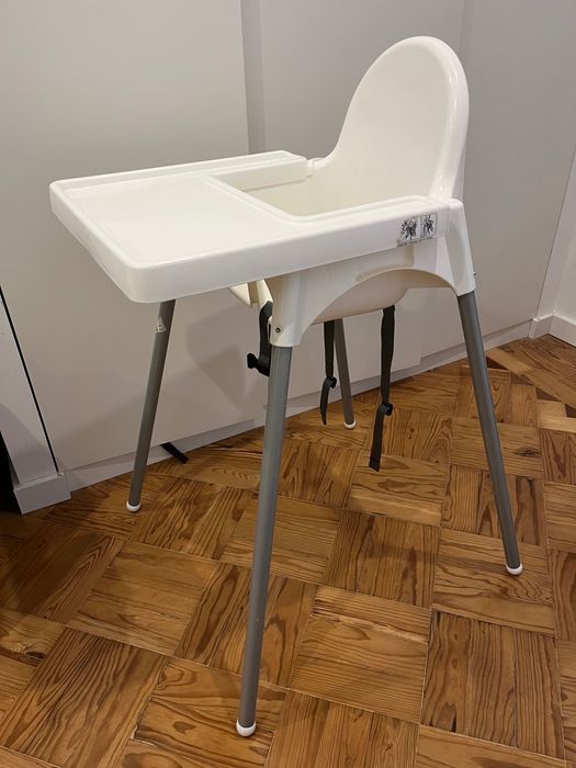 Muda fraldas móvel c/banheira Trama + Cadeira de papa IKEA c/tabuleiro