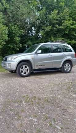 Samochod Tayota RAV4