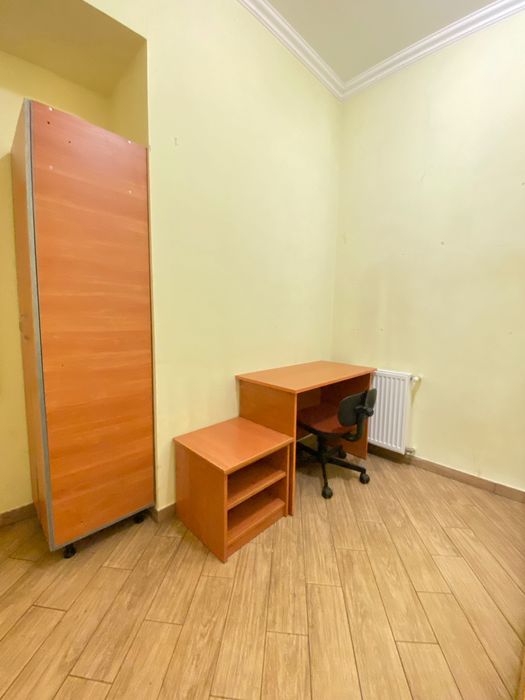 Оренда 1 окремої кімнати пл. Петрушевича (Центр)