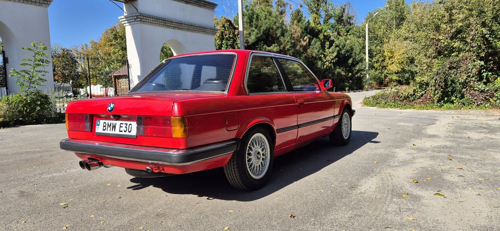 Продам BMW E30 coupe