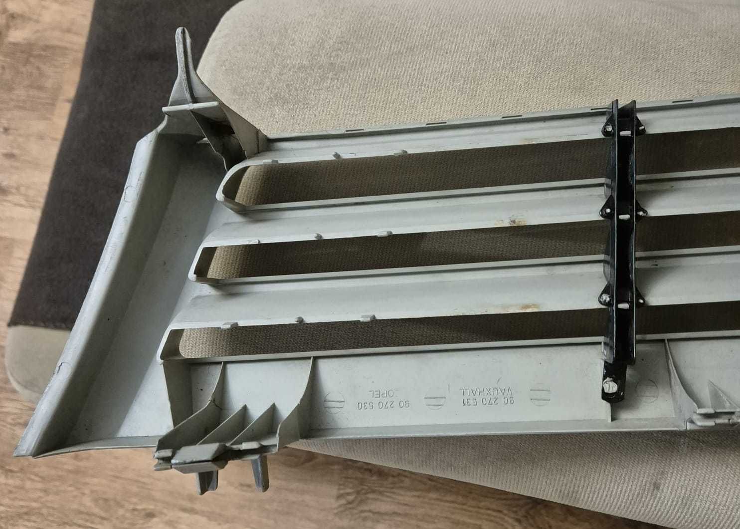 Grill Atrapa Opel Ascona C Lift 1986-87r.  Oryginał