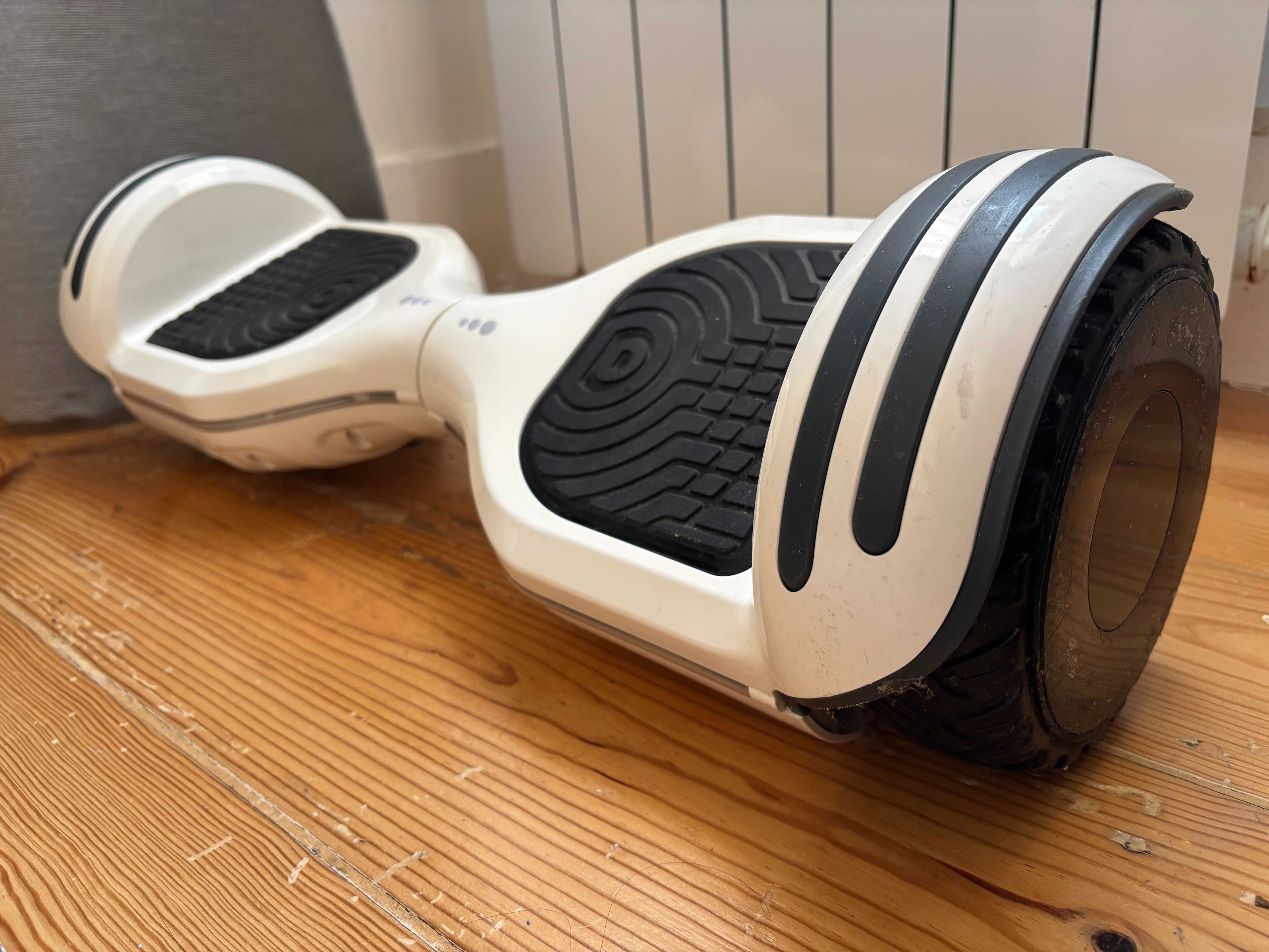 Hoverboard com luzes LED, manual de instruções, sem carregador