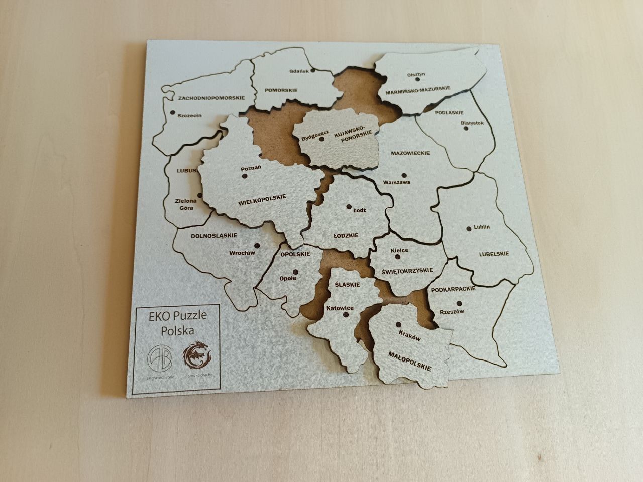 Puzzle. Mapą Polski