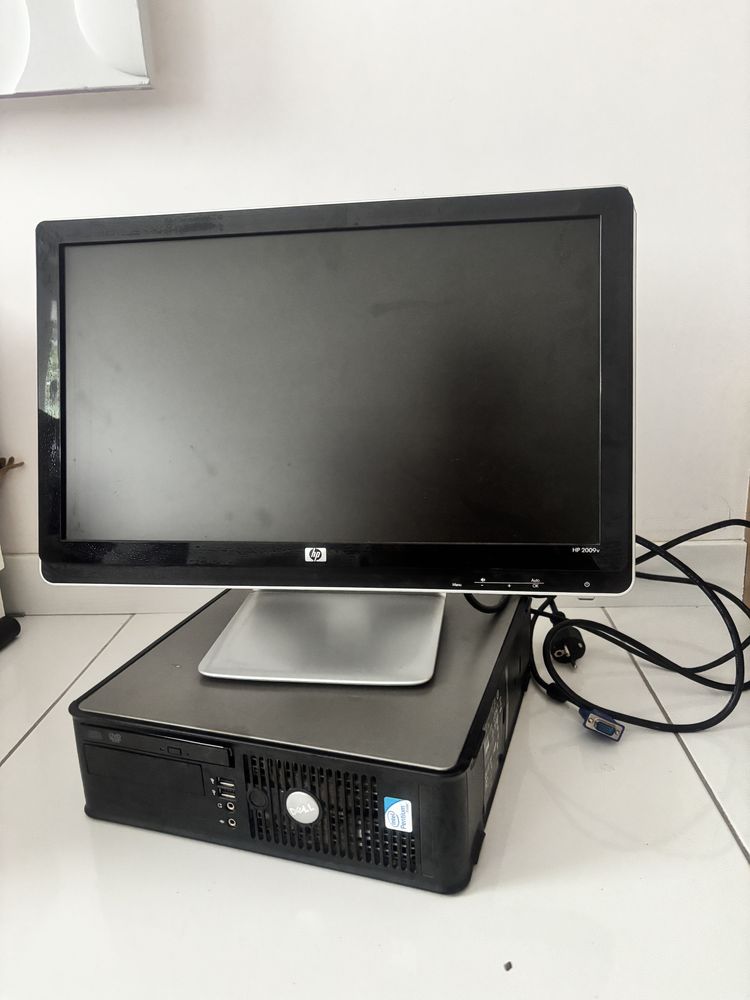Komputer Dell + Monitor HP 21 cali