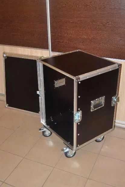 Nowy rack case 14U na kołach