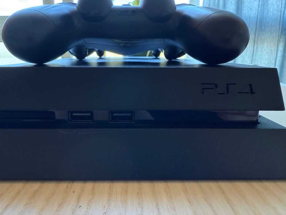 Sony PlayStation 4 - 500 GB CUH-1004A