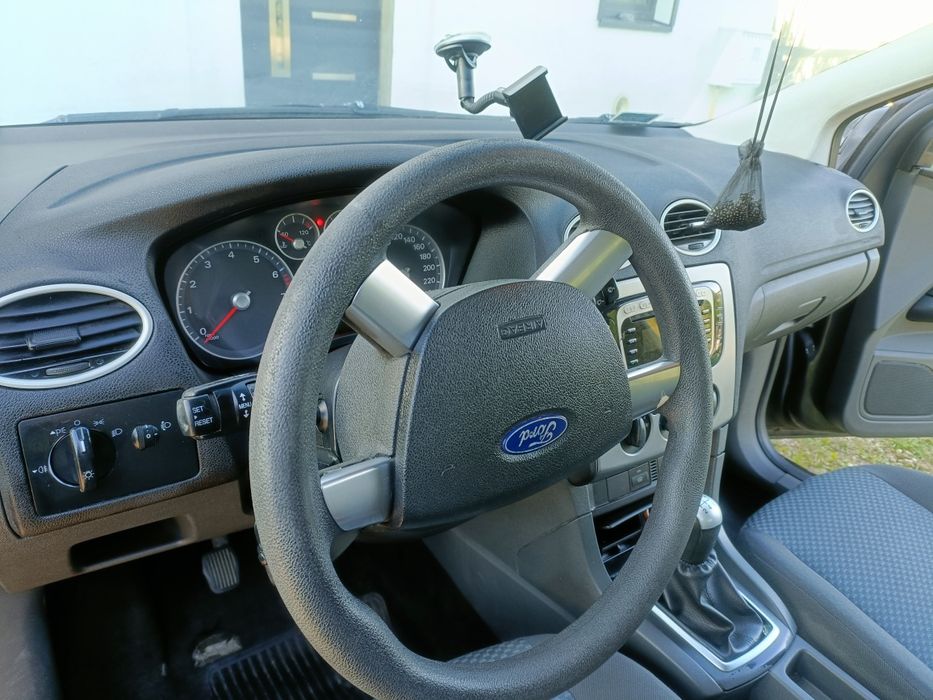 Sprzedam Forda Focusa 1,6