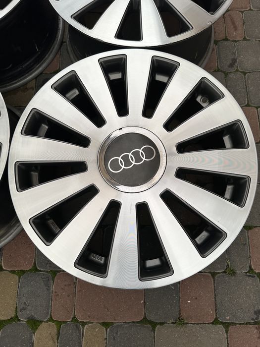 R18 5 112 диски Audi в хоролому стані