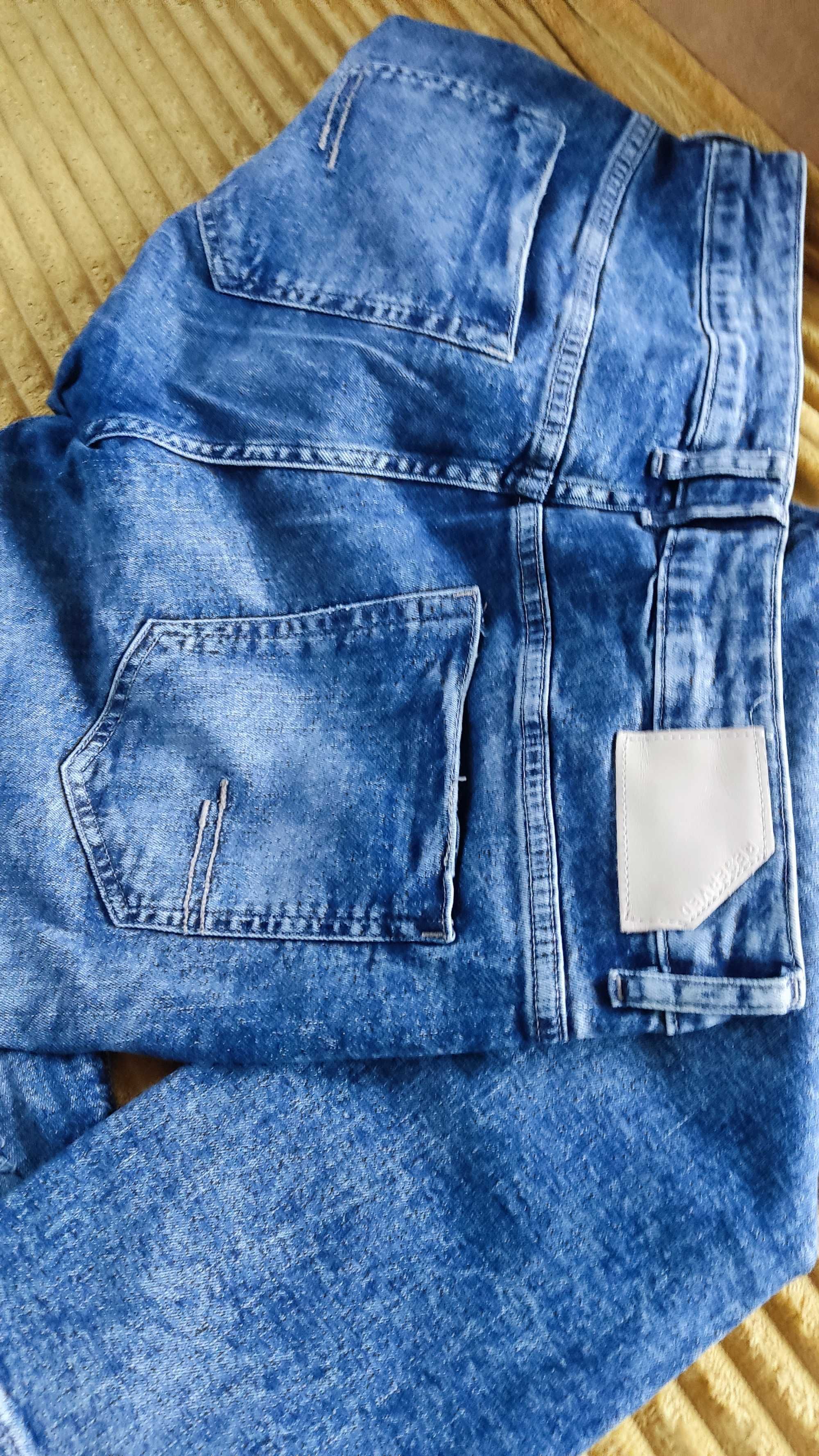 Spodnie Jeansowe Dżinsowe Reserved Z Dziurami Modne