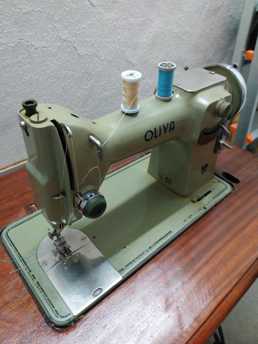 Máquina costura semi industrial Oliva