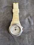 Relogio branco One