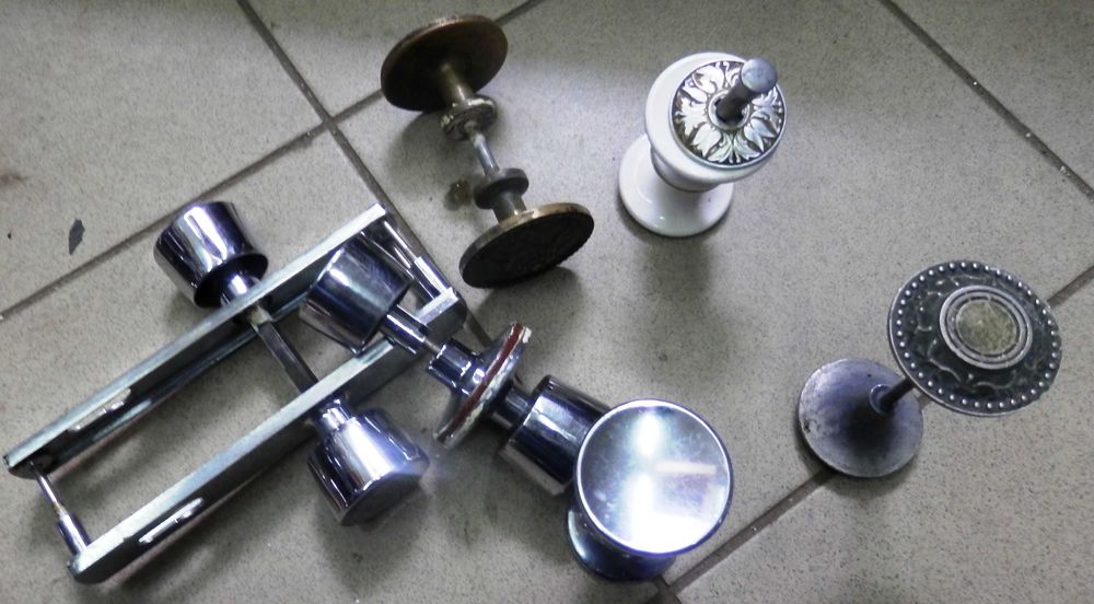 Ручки     дверные