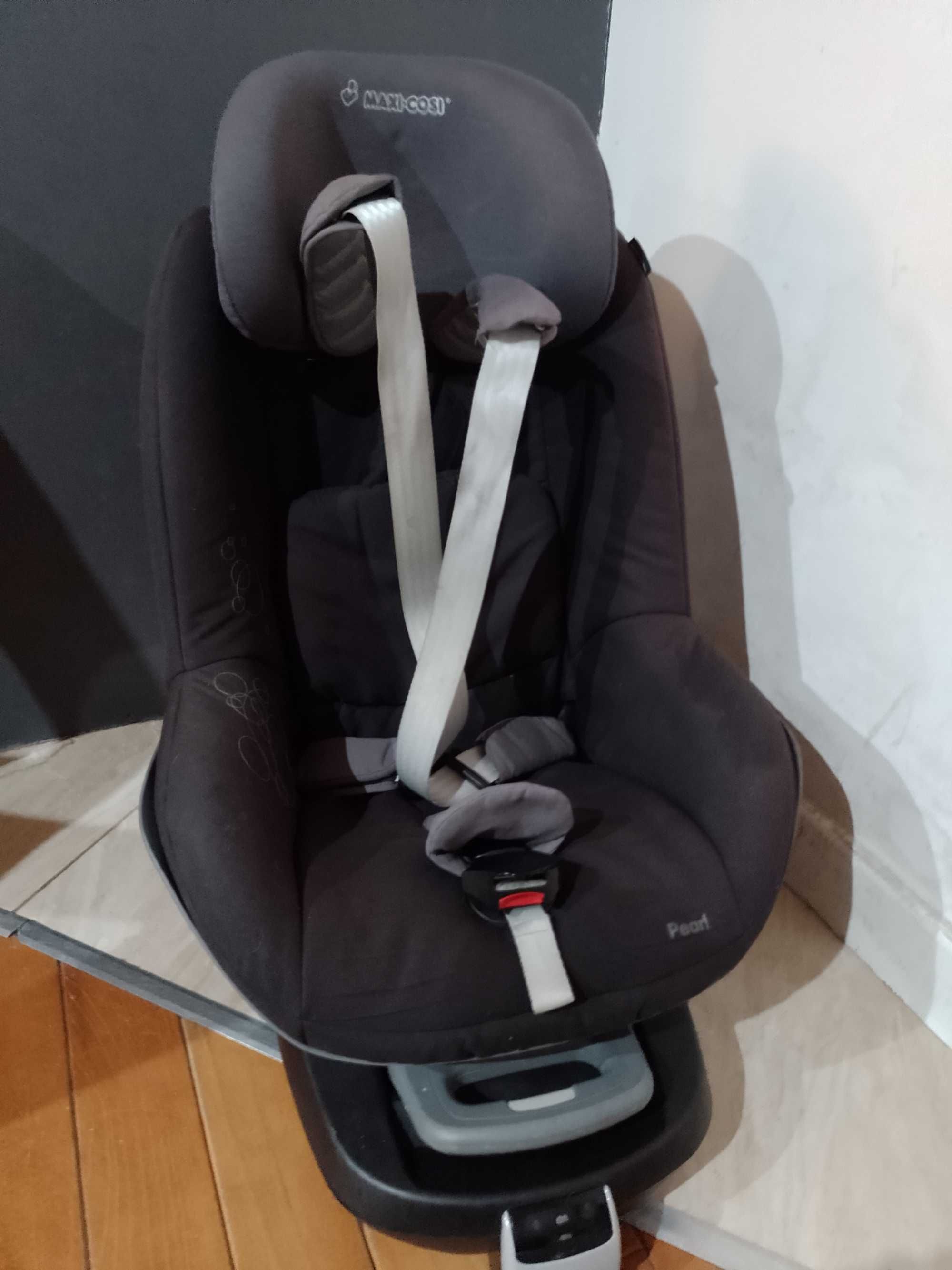 Maxi Cosi Pearl + baza FamilyFix