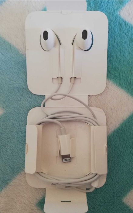 Nowe słuchawki przewodowe Apple Earpods MMTN2ZM/A