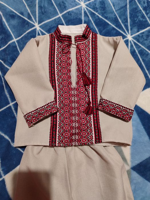 вишитий костюм на хлопчика