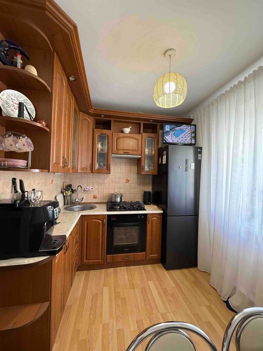 продам квартиру 2к гарний стан Гречани