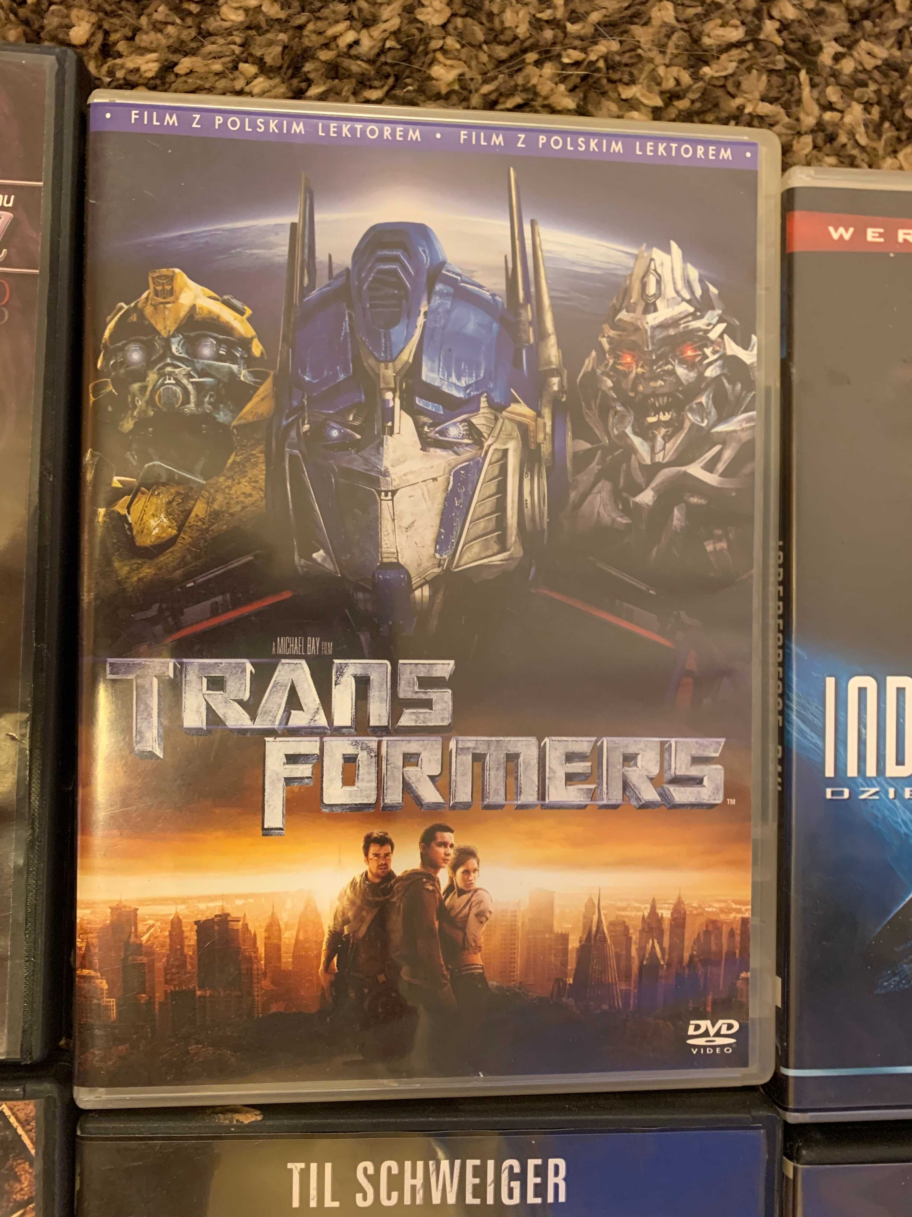 Pakiet filmów: Transformers, Independence Day, Bandyta, Rambo 3 itd