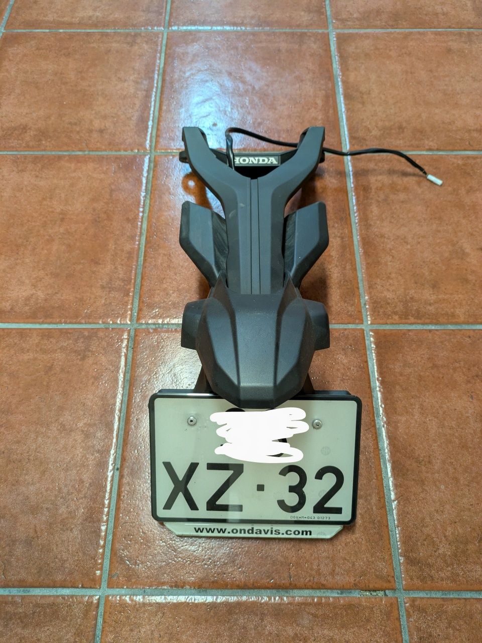 Suporte matrícula Honda CB650R 2018