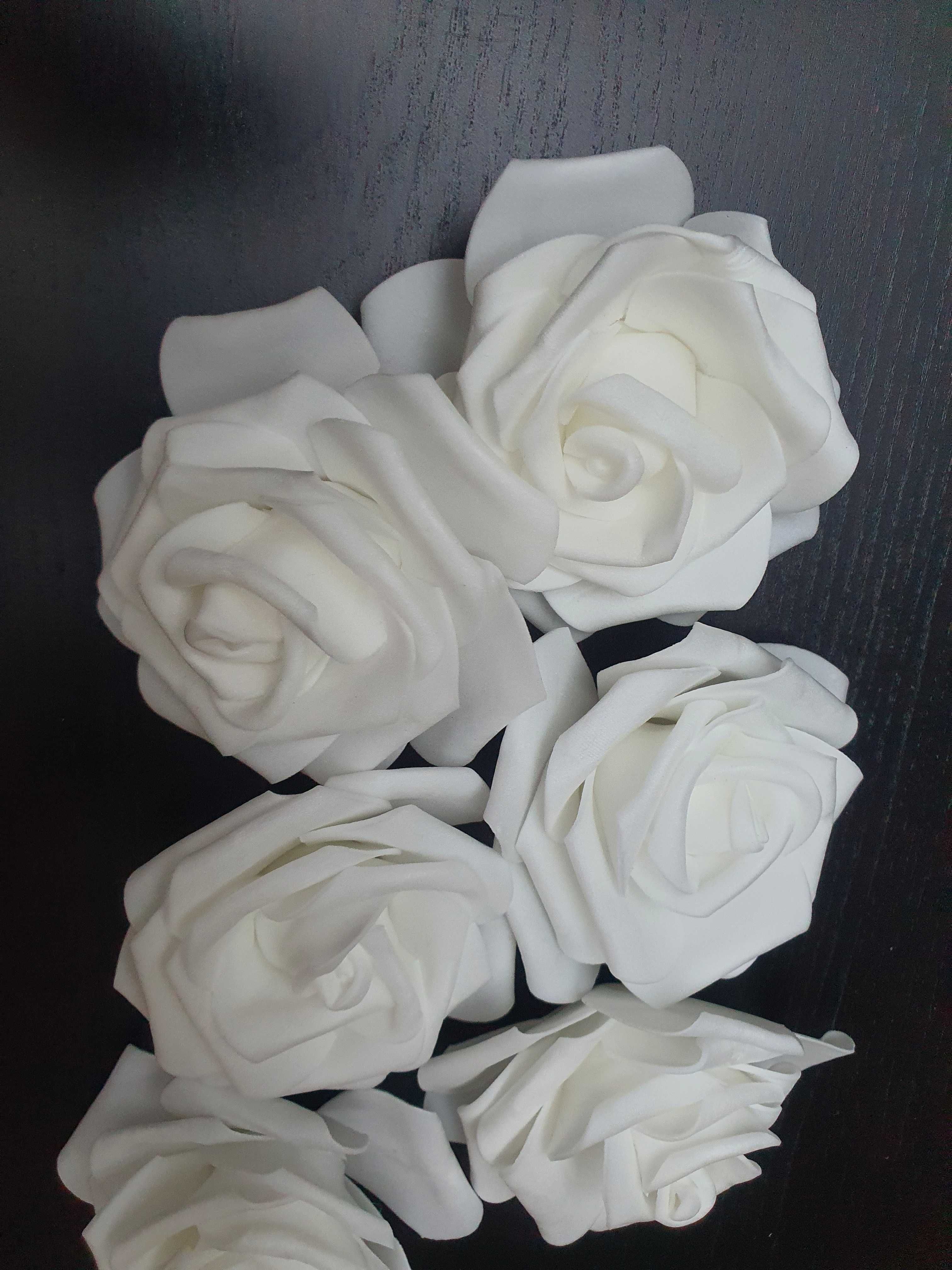 Róża, róże, biała piankowa róża, ślub, wesele, obrączki, dekoracje