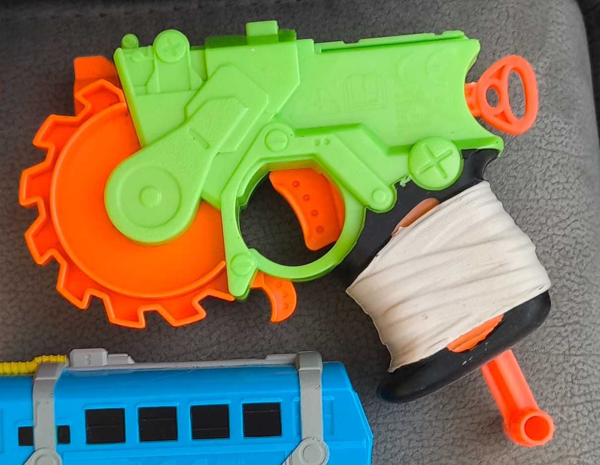 Nerfs - pistolas de brincar várias