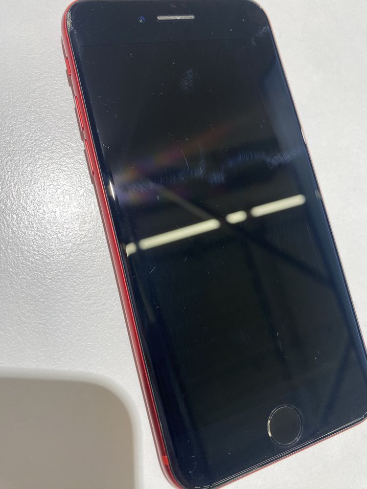 Iphon SE red 64 Gb
