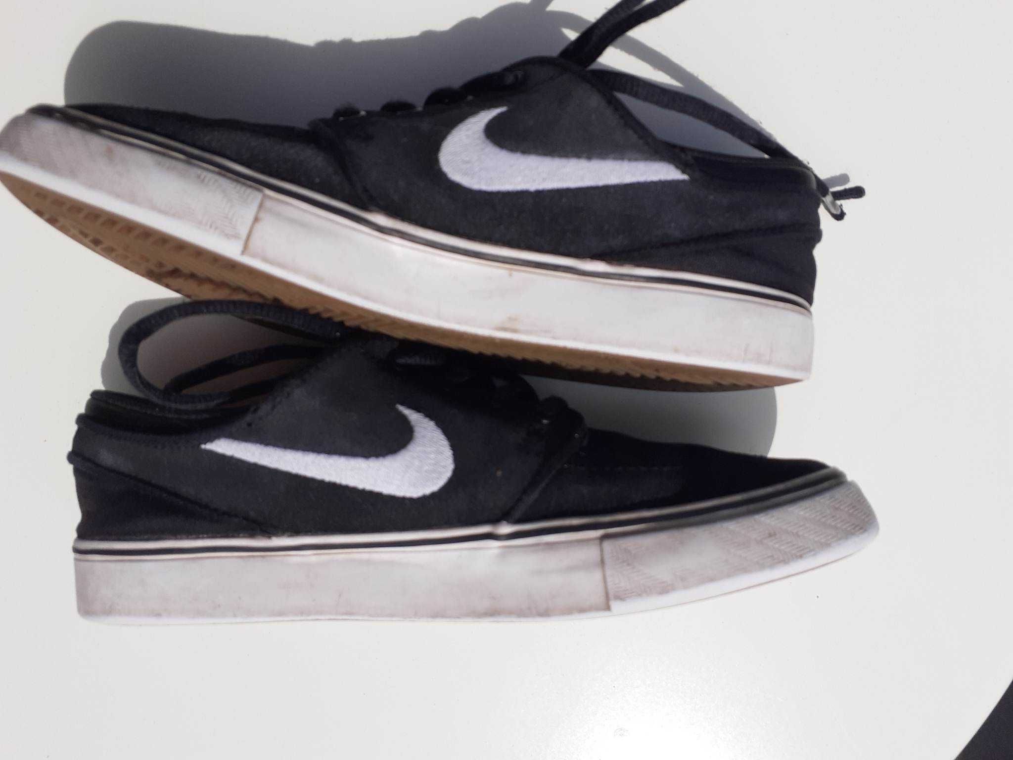 Buty NIKE SB Stefan Janoski Max rozmiar 36 wkładka 23 cm czarne deska