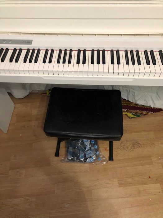 Цифровое пианино LP-180 KORG