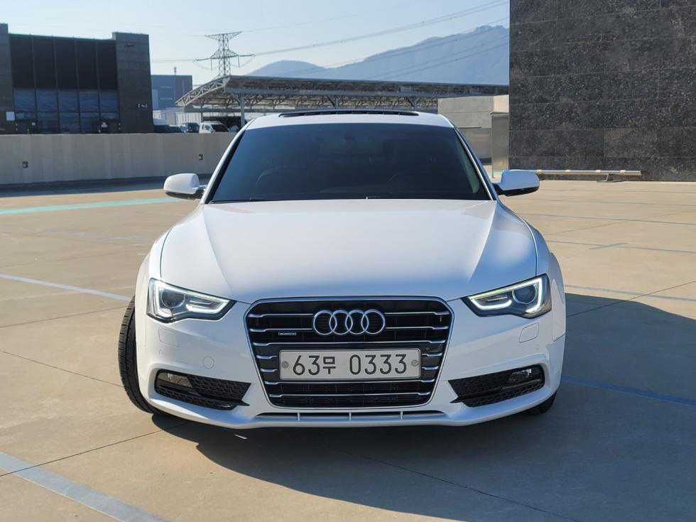 Автомобіль Audi A5 2015 4wd з Кореї