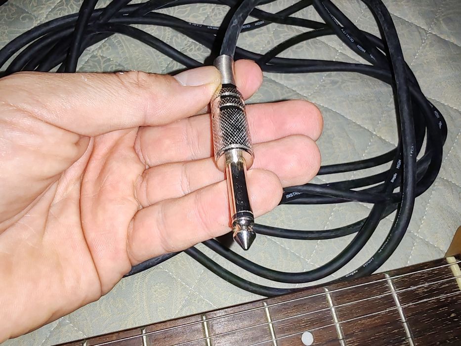 Guitarra elétrica Stagg+ amplificador