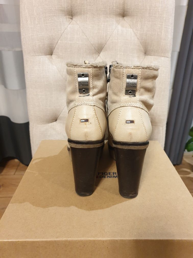 Buty zimowe 40 Tommy hilfiger beżowe