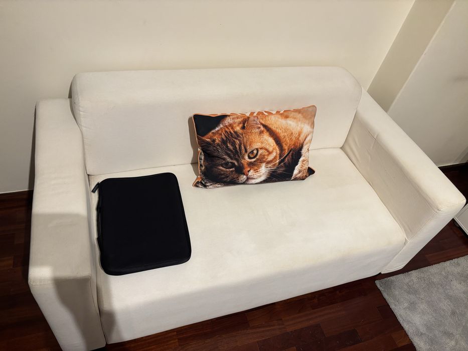 Sofa de dois lugares em bom estado do IKEA