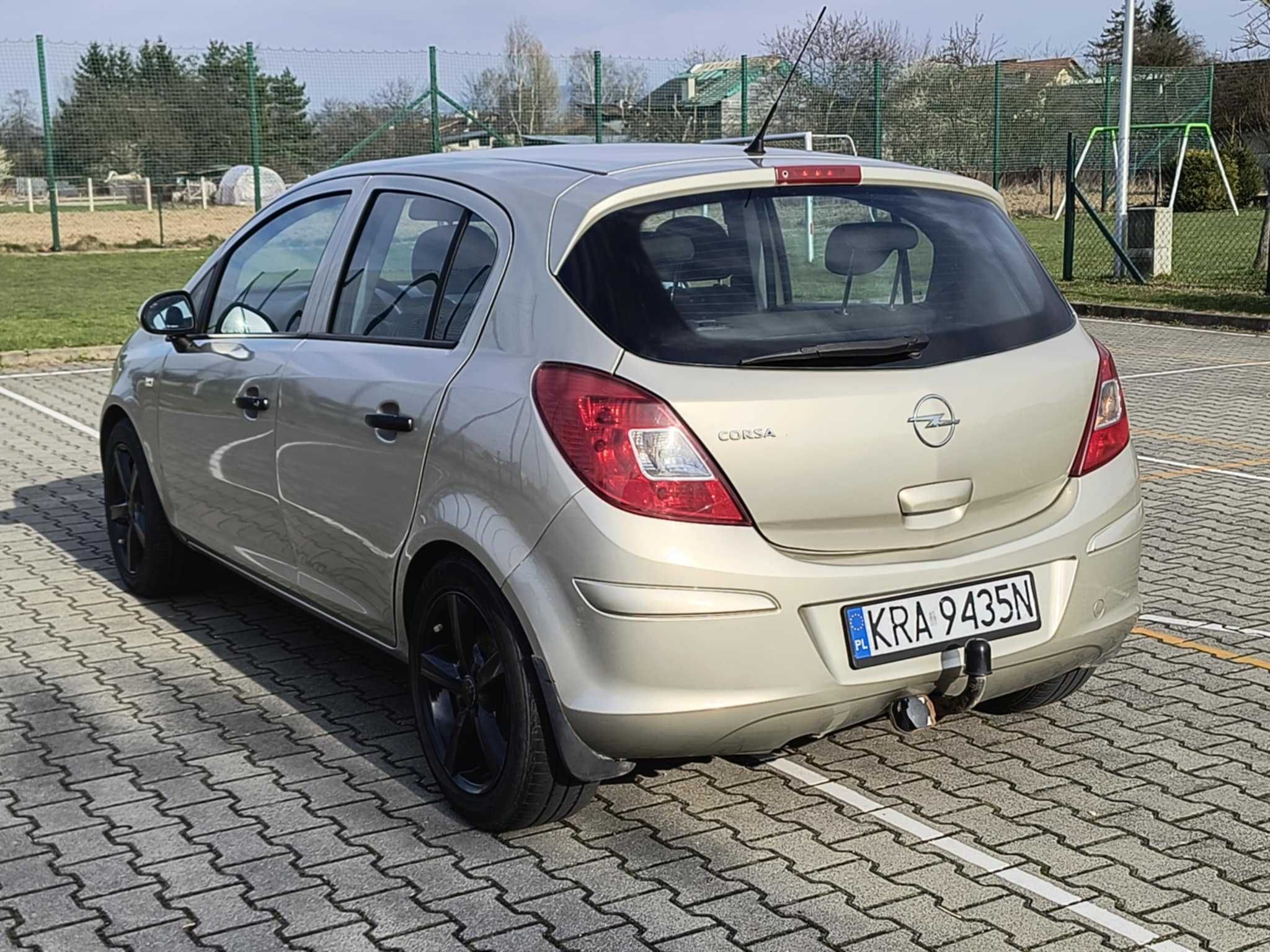 Opel Corsa D 1.2 Benzyna 2010r Krajowa Drugi Właściciel