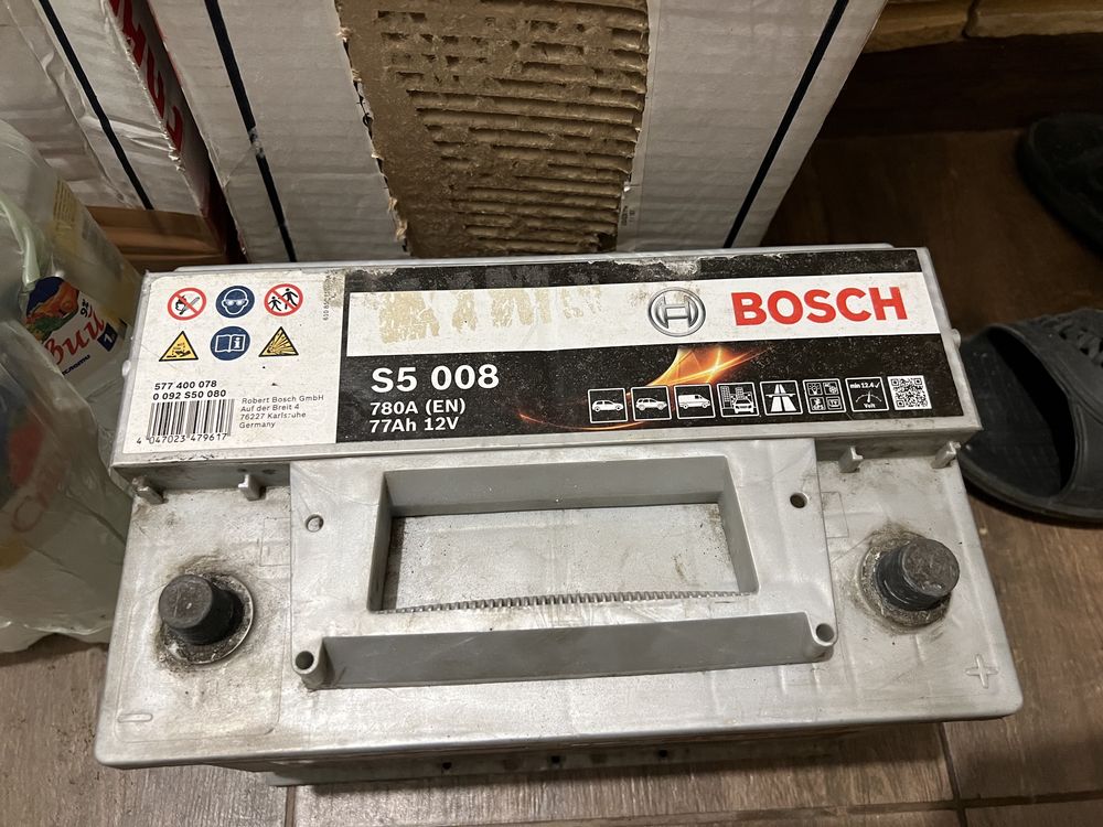 Акумулятор Bosch 77 Ah  780A S5 008