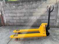 Porta paletes Manual 2500 Kg