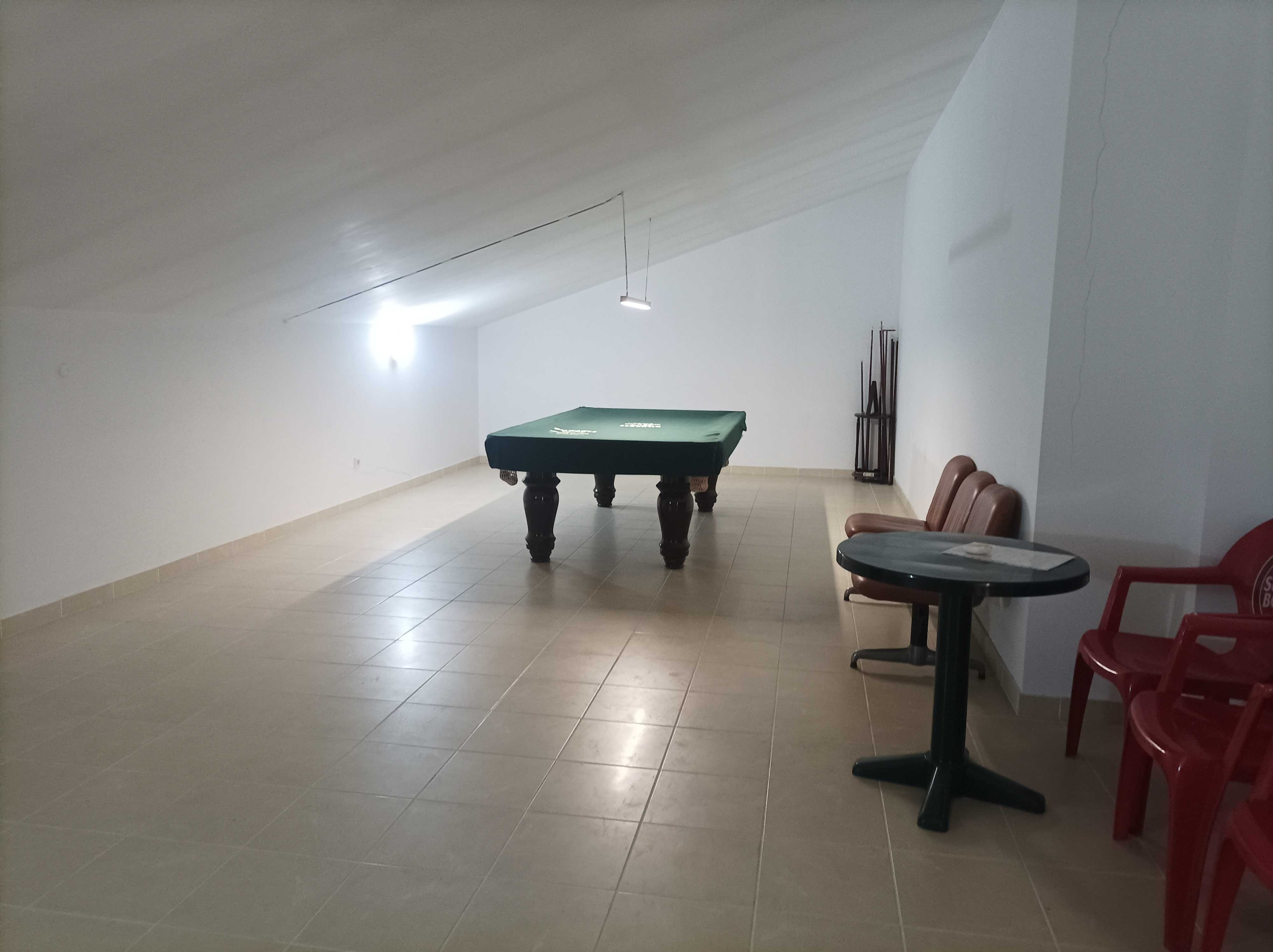Vendo Apartamento T2 com piscina na Granja Park - Castelo Branco