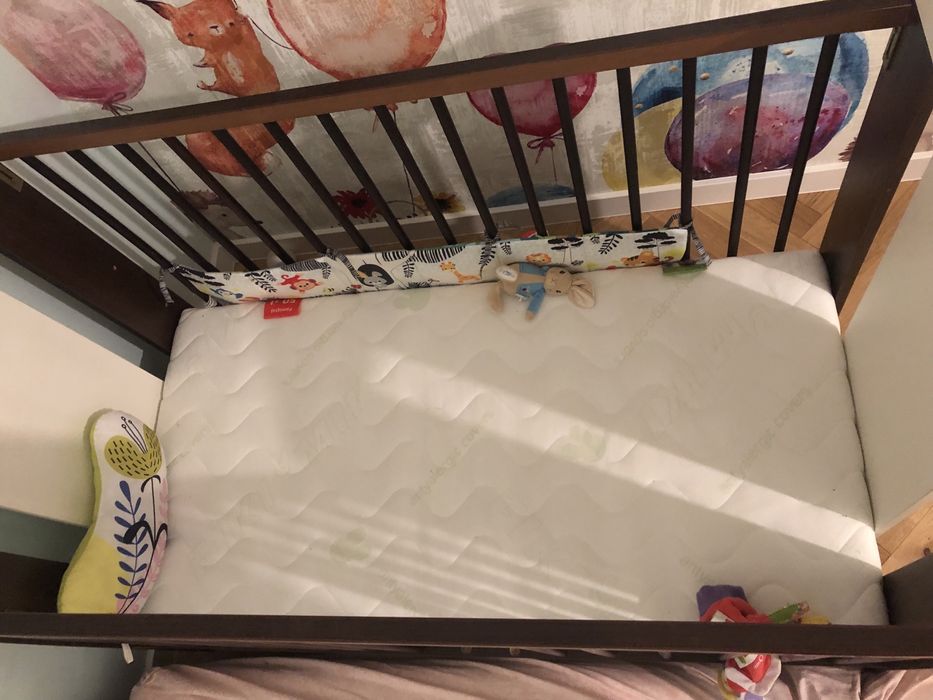 Łóżeczko drewniane Safari z żyrafką