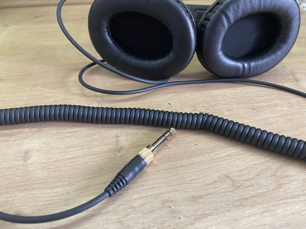 Наушники Shure srh440