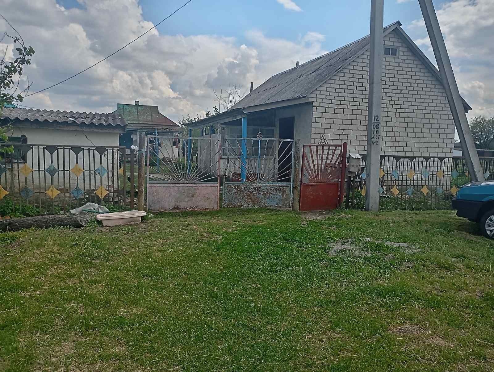 Продам будинок 220000гр