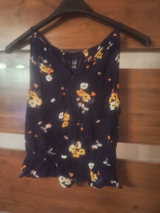 Bluzka damska H&M rozm.S 100%viskoza stan bardzo dobry.