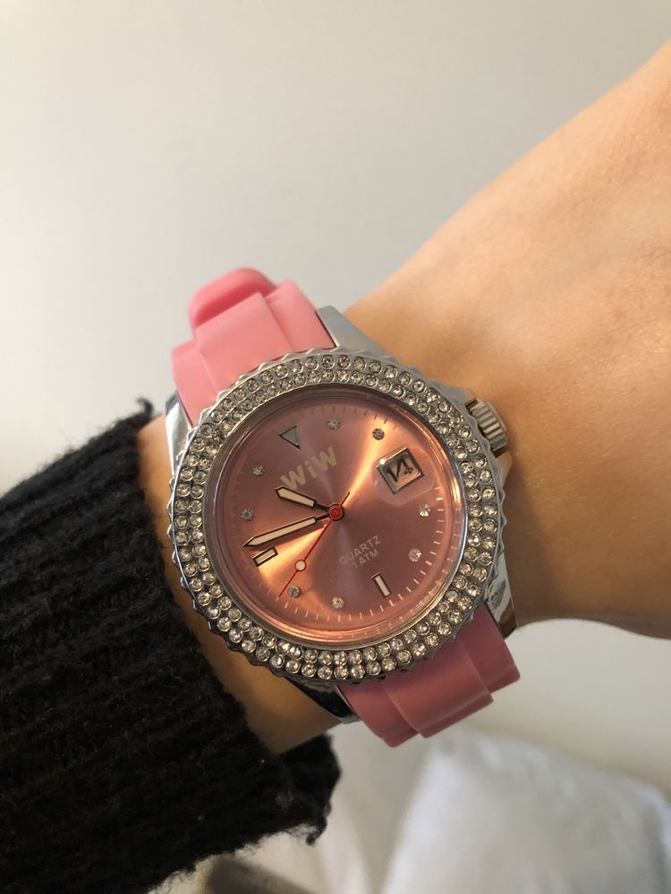 Relógio cor de rosa