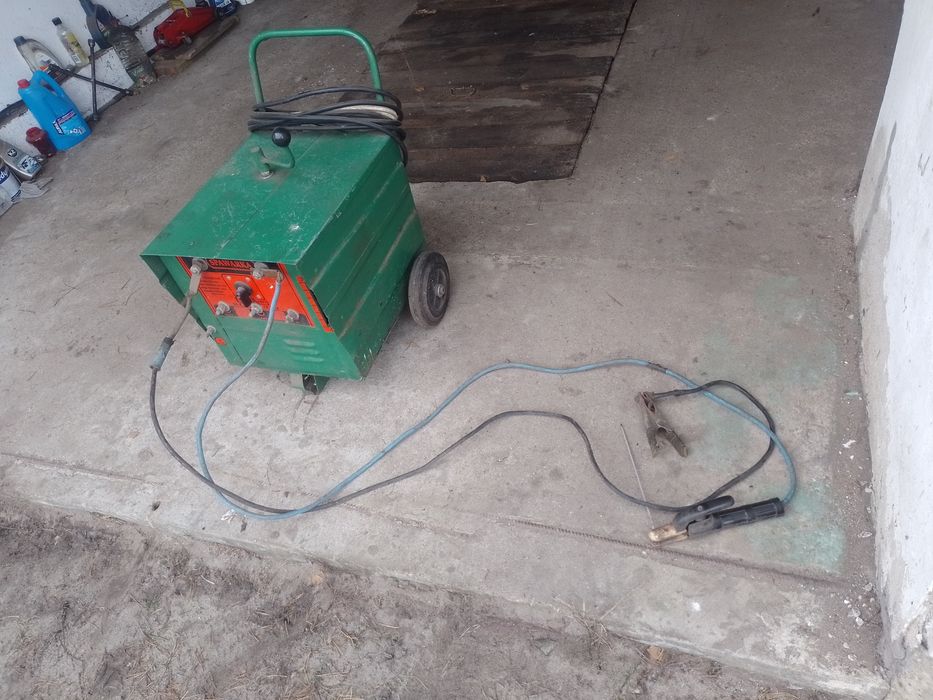 Spawarka transformatorowa z rozruchem