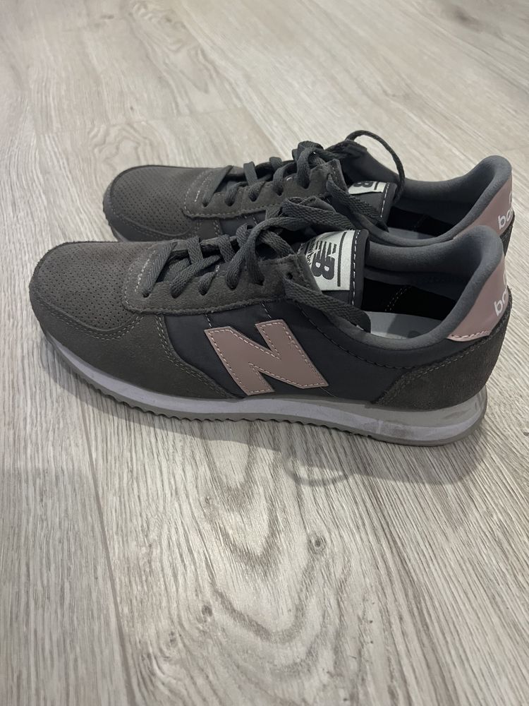 Ténis New Balance