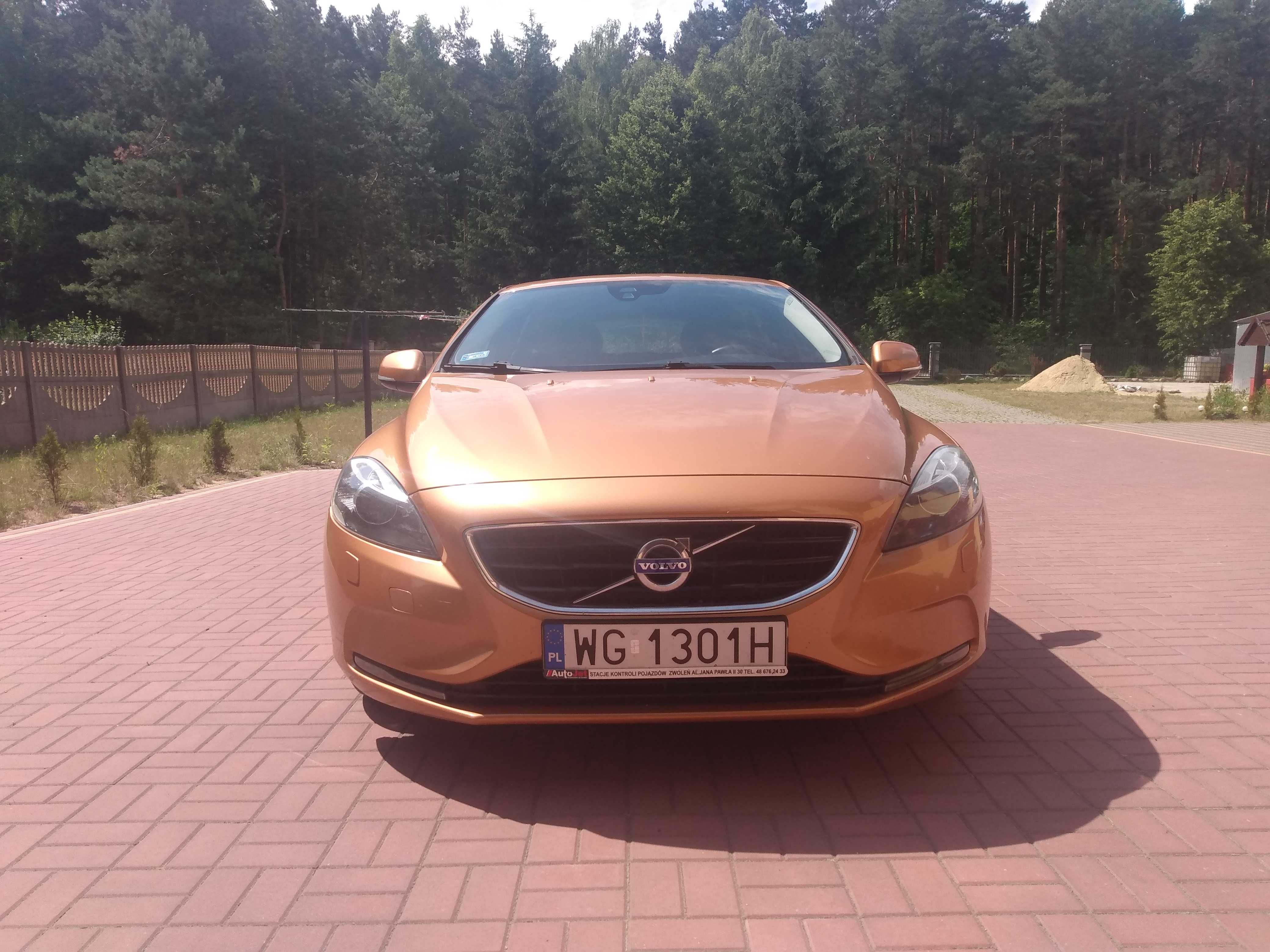 Volvo V40 D2 2013
