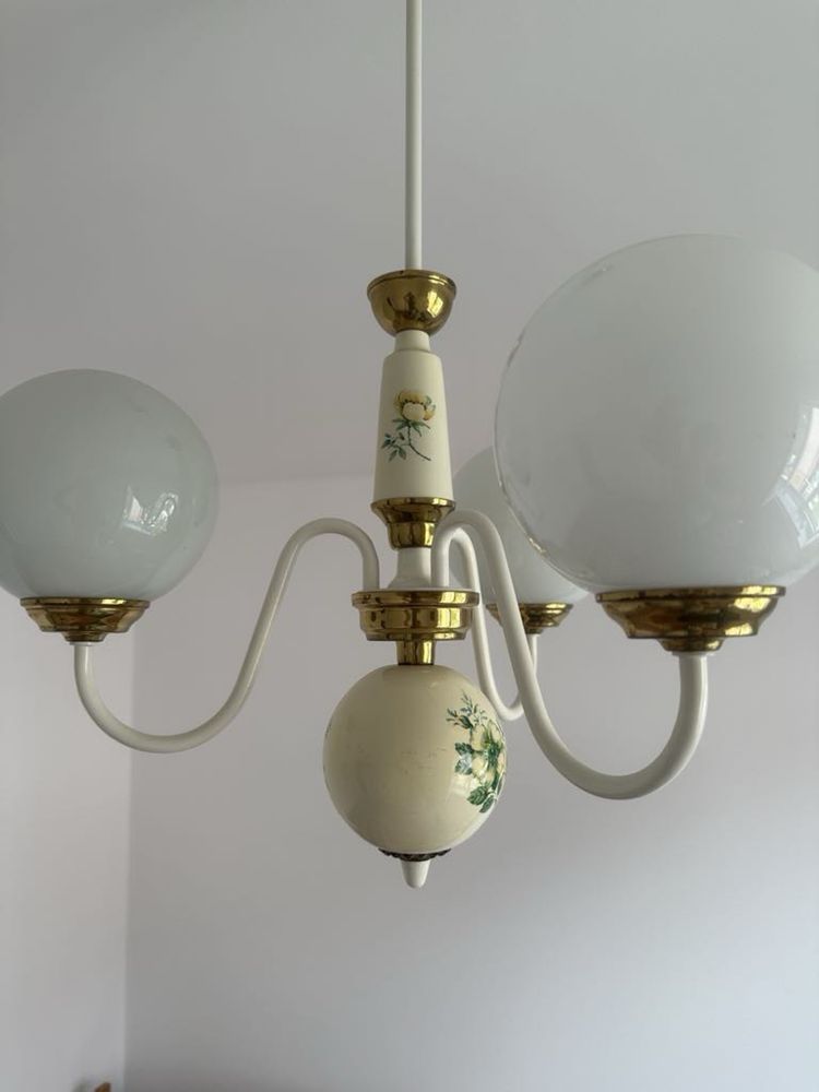 Żyrandol porcelanowy prl retro z czasow komuny
