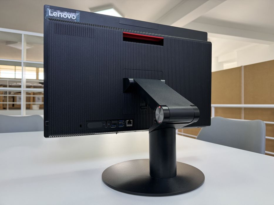 All-In-One Lenovo M820z AIO  | i5-8Gen | 16GB | M.2 256GB | WIN 11 Pro | 1 ANO GARANTIA
