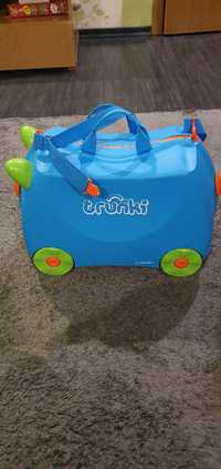 Продам дитячий возик чемодан trunki