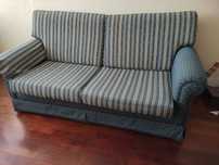 Sofa de 2 lugares em Tecido